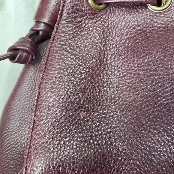 Fleuvog Prepare Pouch Crossbody or Shoulder Bucket Hobo Bag in Burgundy Leather - Picture 12 of 13